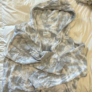 Women’s zip up jacket